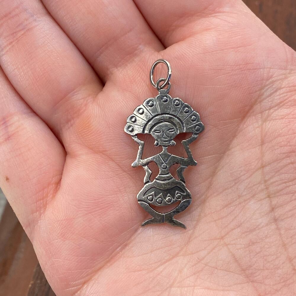 Vintage 925 Sterling Silver Peruvian Tribal Female Headdress Pendant Charm